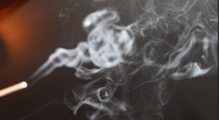 Известно е че тютюнопушенето е свързано с редица нежелани странични
