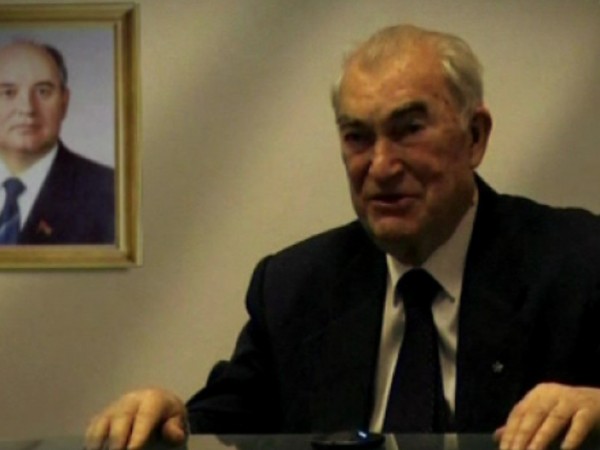 Виктор Шарапов, бивш съветски посланик у нас, е починал на