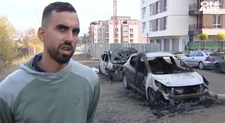 Две коли изгоряха тази нощ в Студентски град в София