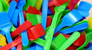 Пластмасовите шпатули и лъжици за готвене често съдържат химикали които