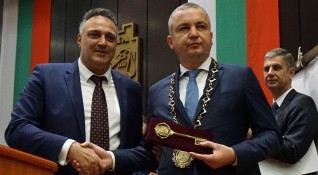 Преизбраният кмет на община Варна Иван Портних положи клетва за