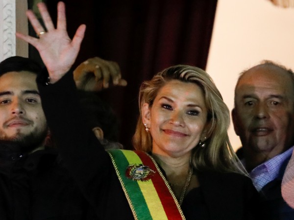 Боливийската сенаторка Янине Анес, която е от опозицията, се обяви