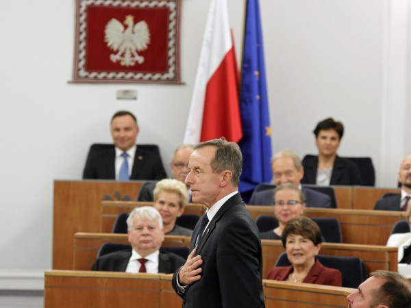 Правителството на Полша подаде оставка. Пред новия състав на парламента