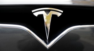Главният изпълнителен директор на Tesla Илон Мъск съобщи че ще
