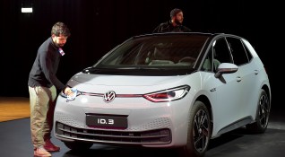 Volkswagen планира да увеличи разходите за електрически автомобили технологии за