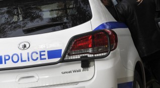 Полицията в Бургас задържа 28 годишен мъж който направил опит да