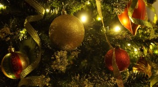 Коледните светлини във Велико Търново ще бъдат запалени на 20