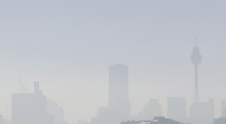Сидни потъна днес в дебела отровна мъгла подхранвана от пушека
