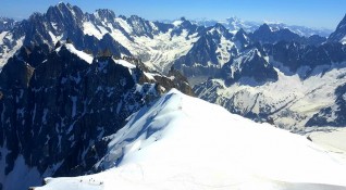 Френските алпинисти Макс Бонио и Пиер Лабр са загинали на