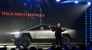 От 6 години изпълнителният директор на Tesla Илон Мъск обещава