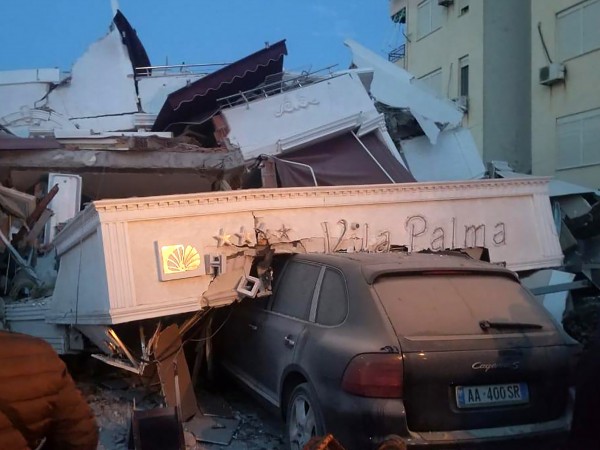 Земетресение с магнитуд 6,4 бе регистрирано днес в Албания в