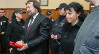 Апелативният съд в Бургас издадал обезпечителна заповед с която допуснал