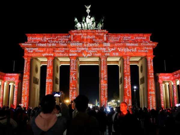 Жителите на Германия предпочитат страната им да развива отношения по-скоро