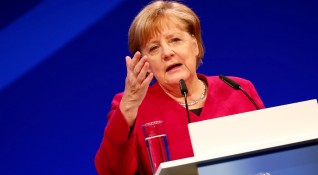 Германският канцлер Ангела Меркел заяви че сега има повече нужда