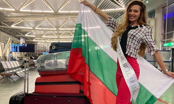 Мис Вселена България Лора Асенова замина за Атланта Там