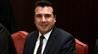 Премиерът на Северна Македония Зоран Заев отново стана жертва на