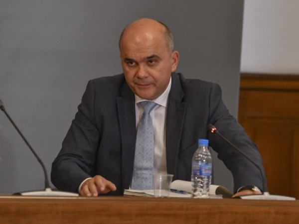 Министър-председателят Бойко Борисов поиска и прие оставката на министъра на