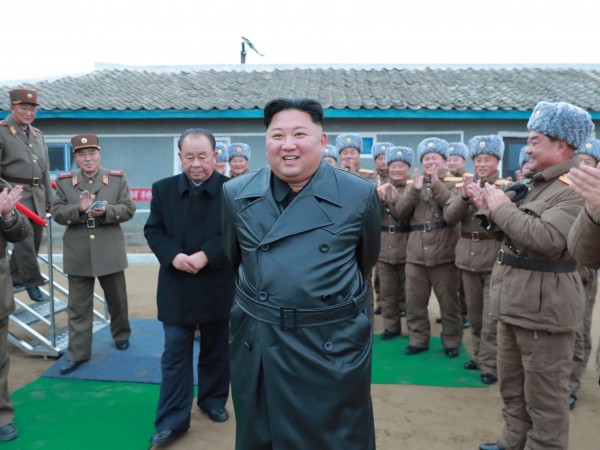 Севернокорейски медии нарекоха японския премиер Шиндзо Абе "малоумник и политическо