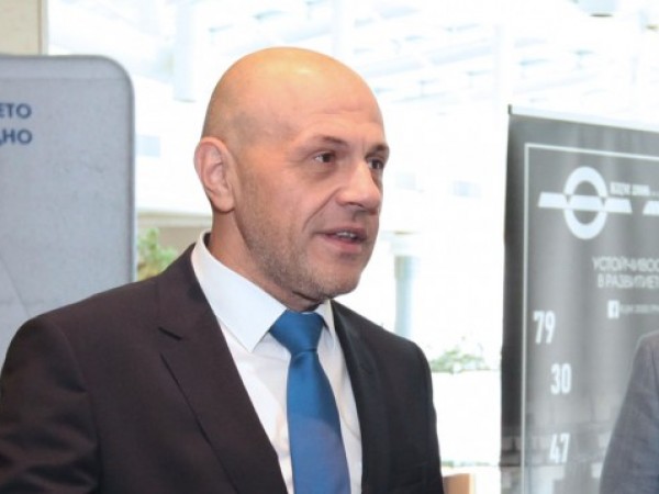 Вицепремиерът Томислав Дончев не очаква министър-председателят Бойко Борисов да върне