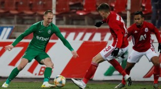 ЦСКА и Лудогорец си врътнаха скучновато 0 0 среща от Първа