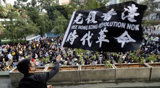 Китайските власти ще отстояват твърдо единството на страната си и