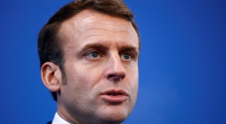 През 2017 г френският президент Еманюел Макрон започна мандата си