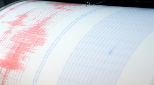 Нови земетресения разтърсиха Турция и Гърция Трус с магнитуд 5 4