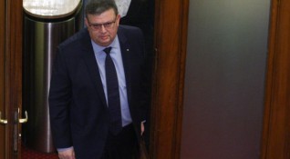 Пленумът на ВСС гласува оставката на главния прокурор Сотир Цацаров