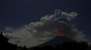 Да посетиш вулкан според експертите по туризма чувството е