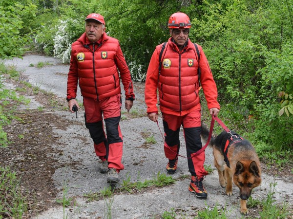 Планинската спасителна служба издирва изчезнал човек в района на Беклемето
