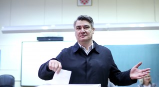 Кандидатът на опозиционната Социалдемократическа партия Зоран Миланович води на първия