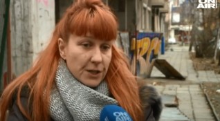 Метална ограда на строеж в София рани жена и 3 годишната