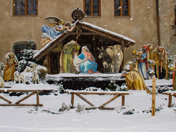 Чесито Рождество Христово! Настъпи един от най-светлите християнски празници -