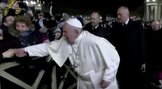 Папа Франциск започна с извинение новата 2020 година То беше отправено