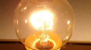 Най голямо потребление на ток енергодружествата традиционно отчитат в новогодишната нощ Енерго