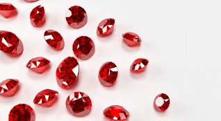 Рубинът е един от най редките и ценни скъпоценни камъни в