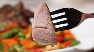 Продукти Продукти свинско месо 1 кгсвинско месо ребра 250