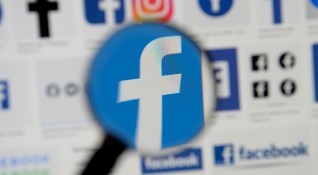 Социалната мрежа Facebook издаде забрана за разпространяването на видеа които