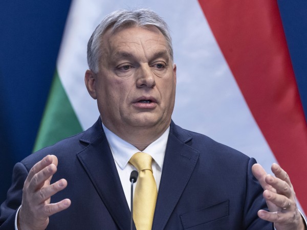 Унгария ще осигурява безплатни инвитро процедури на двойки в държавни