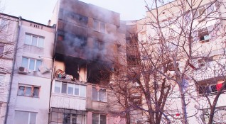 Една от жертвите във взривения блок във Варна е 50 годишна