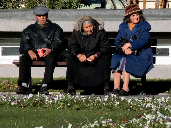 Българските пенсионери получават едни от най-ниските пенсии и то не