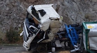53 годишен мъж от Варна е пострадал при катастрофа на магистрала