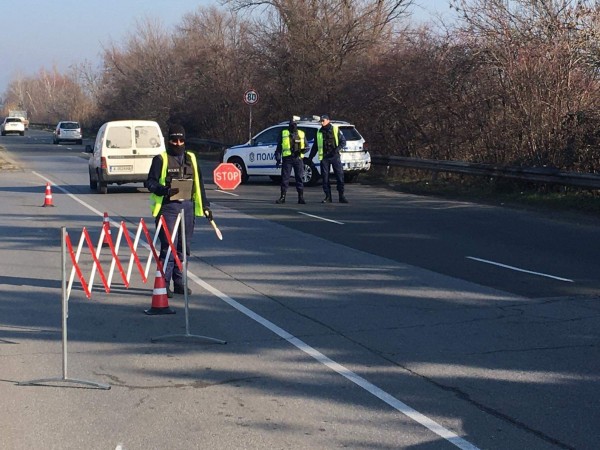 Спецакцията в Бургас е по линия на горивата, съобщи МВР