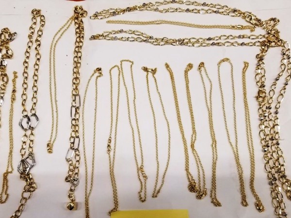 Близо 1,5 кг. контрабандни златни и сребърни накити откриха митническите