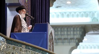 Върховният духовен лидер на Иран аятолах Али Хаменей нарече президента