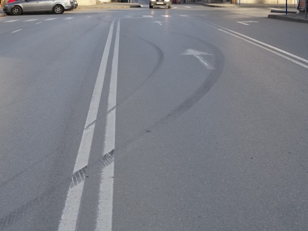 22-годишен мъж е предизвикал опасност на пловдивския булевард „Кукленско шосе“.