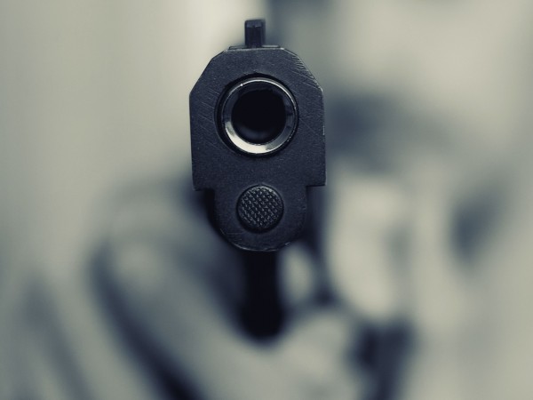 Грузински гражданин на 23 години е заплашил с огнестрелно оръжие