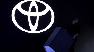 От Японската корпорация Toyota Motor Corp обявиха че изтеглят 3 4