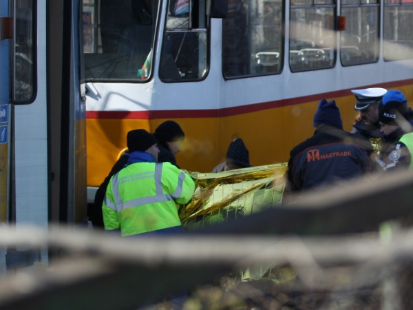Първият трамвай от верижната катастрофа в София е аварирал, а