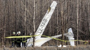 Малък самолет падна близо край селскостопанско летище до русенското село